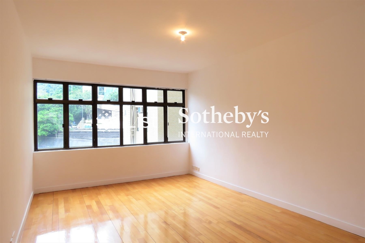 Grenville House 嘉慧園 | Fourth Bedroom