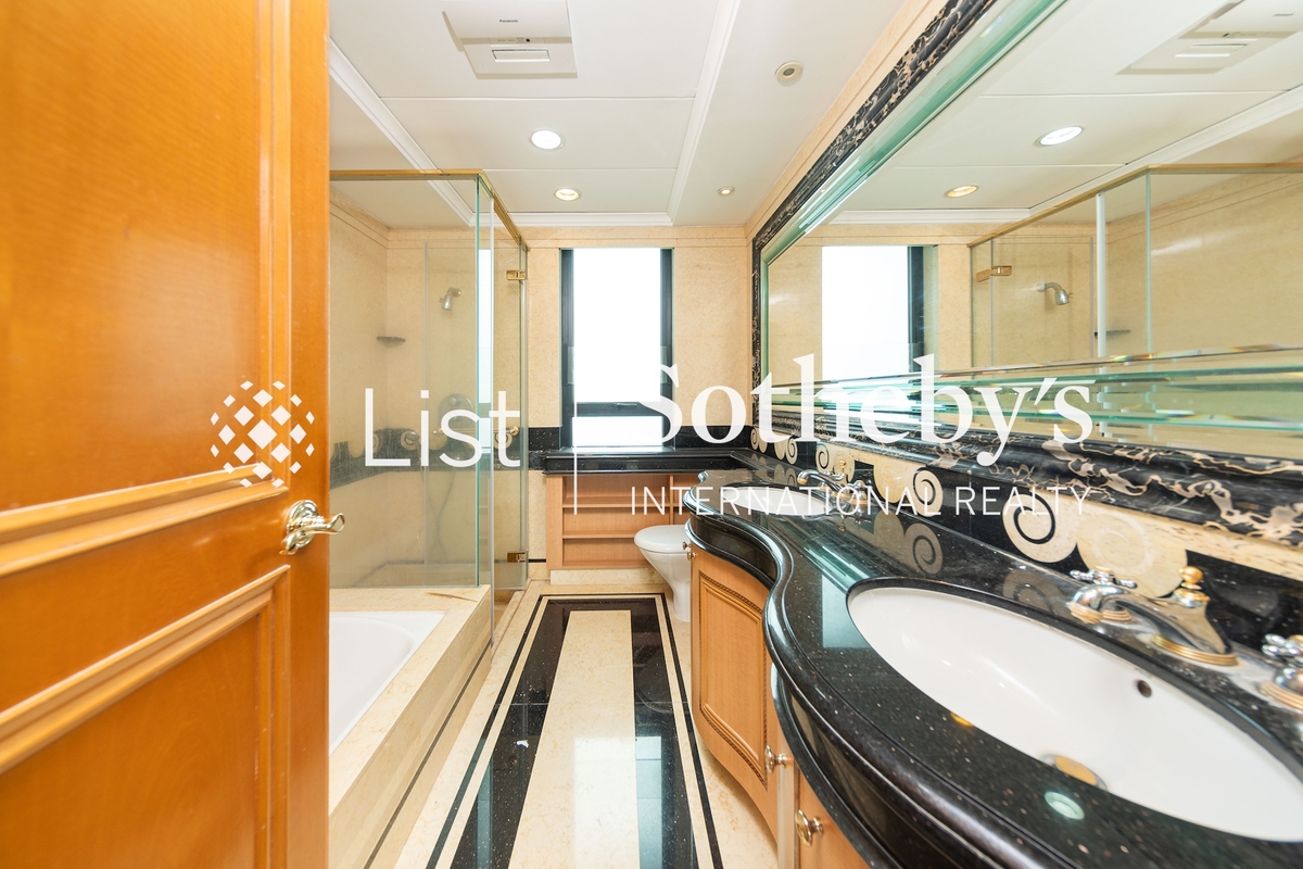 The Leighton Hill 礼顿山 | Master Bathroom