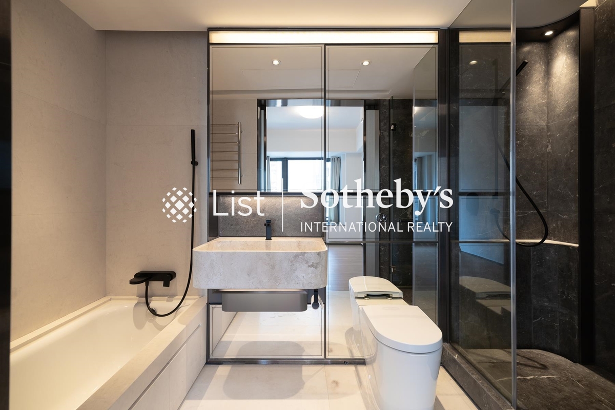 Arezzo 瀚然 | Master Bathroom