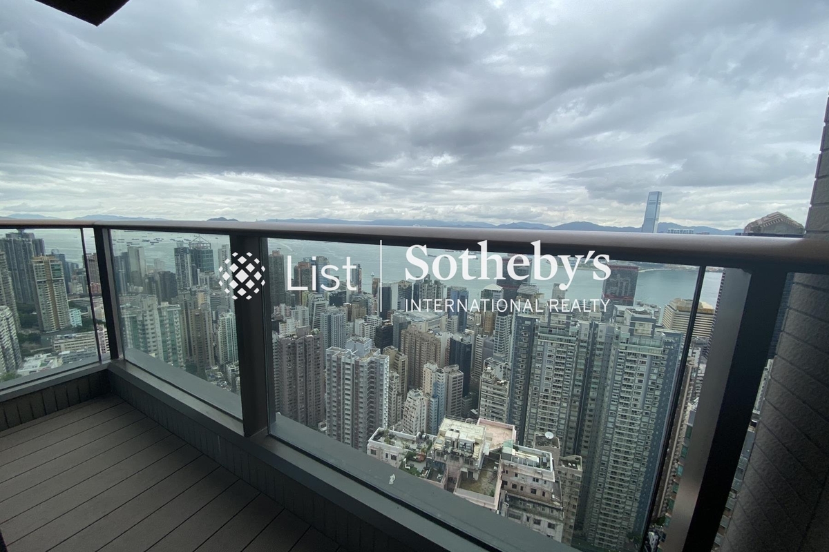 Alassio 殷然 | Balcony off Living and Dining Room