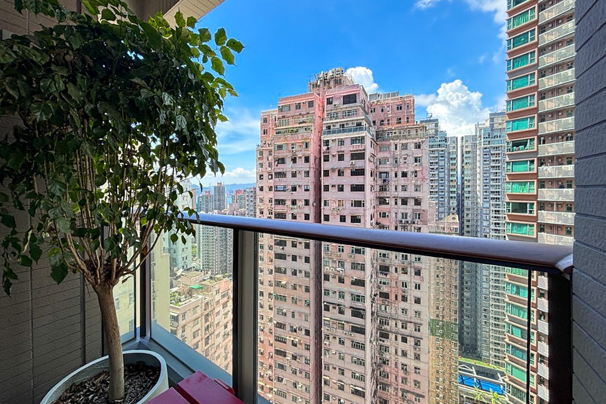 Alassio 殷然 | Balcony off Living and Dining Room