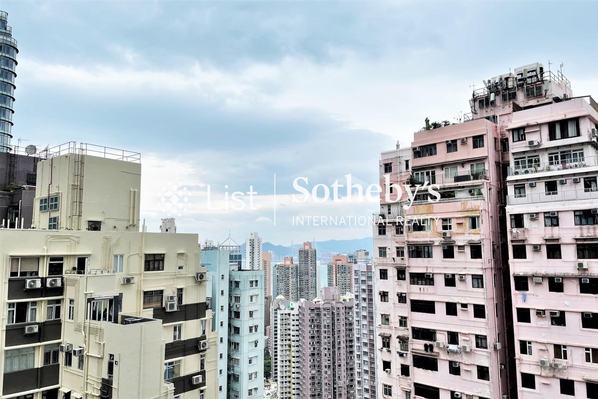 Alassio 殷然 | View from Living and Dining Room