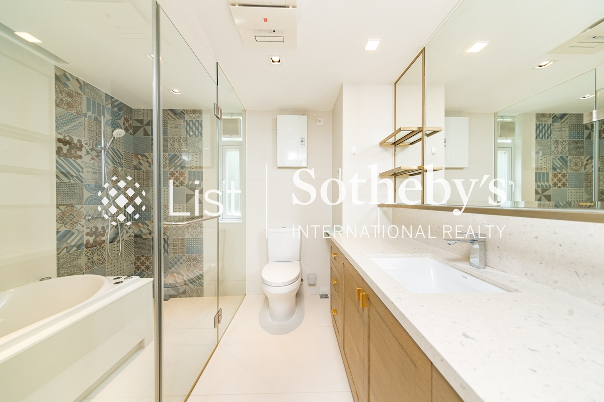 Skyline Mansion 年丰园 | Master Bathroom