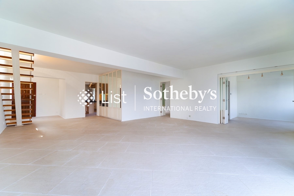 Skyline Mansion 年豐園 | Living and Dining Room