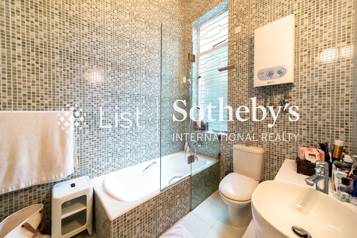 43A Conduit Road 干德道43A號 | Master Bathroom