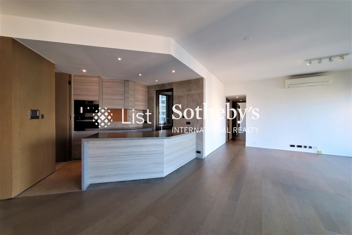 Azura 蔚然 | Living and Dining Room