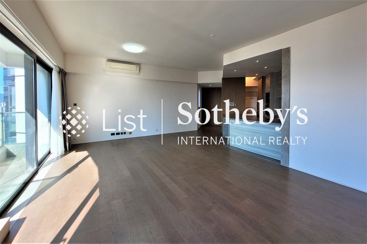 Azura 蔚然 | Living and Dining Room