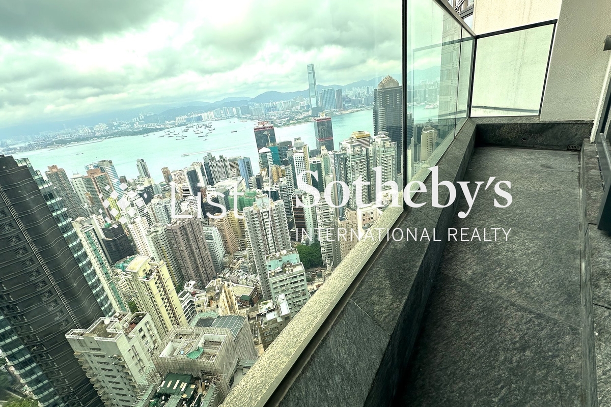 Azura 蔚然 | Balcony off Living Room