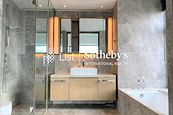 Azura 蔚然 | Master Bathroom