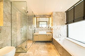 Azura 蔚然 | Master Bathroom