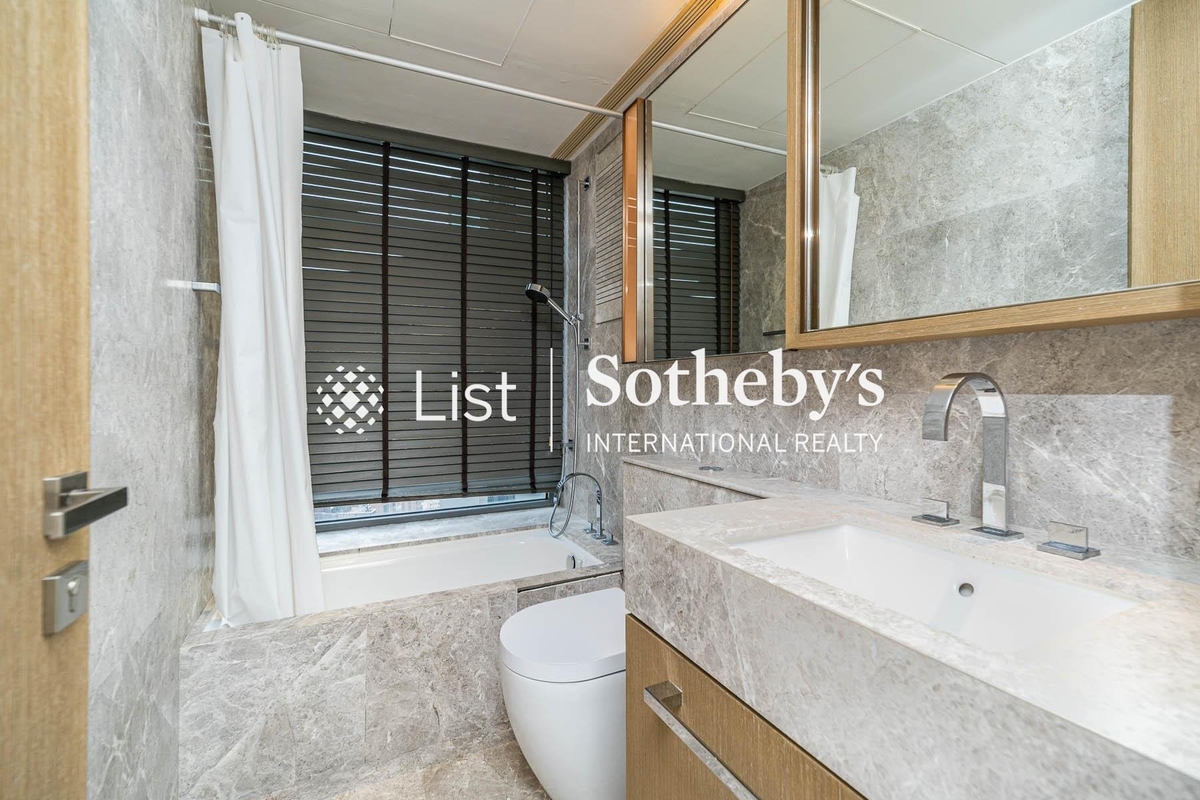 Azura 蔚然 | Guest Bathroom