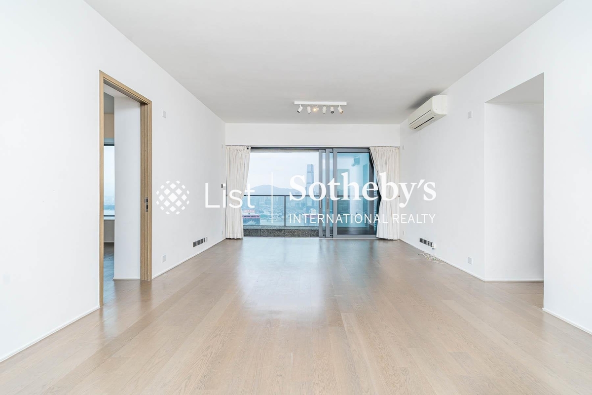 Azura 蔚然 | Living and Dining Room