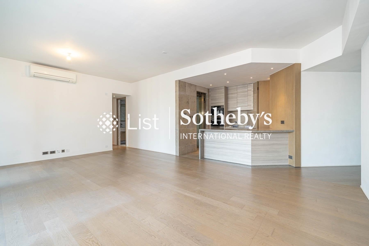 Azura 蔚然 | Living and Dining Room