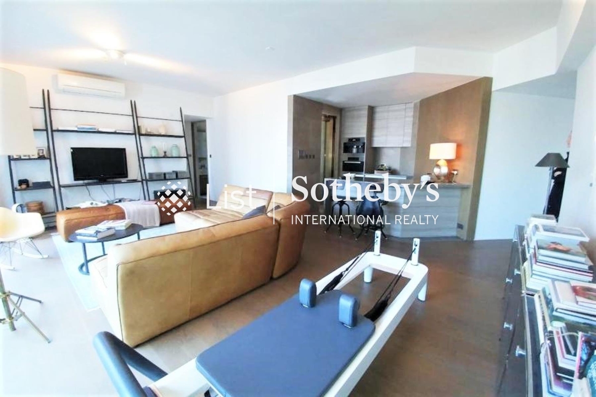 Azura 蔚然 | Living and Dining Room