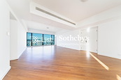 The Harbourview 港景別墅 | Living and Dining Room