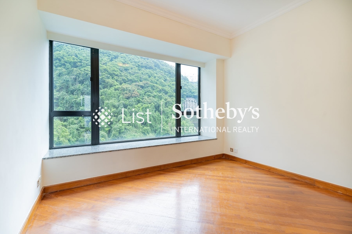 The Harbourview 港景別墅 | Second Bedroom