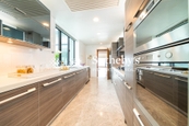 The Harbourview 港景別墅 | Kitchen