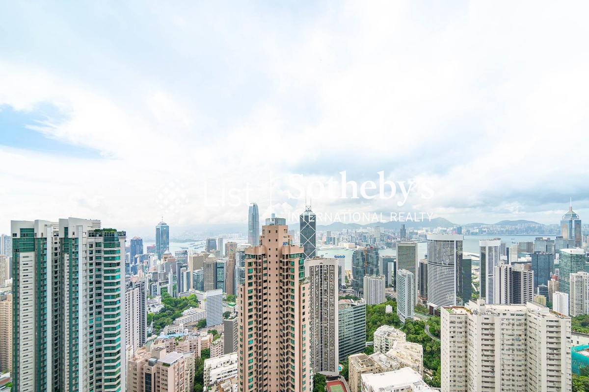 The Harbourview 港景別墅 | View from Living and Dining Room