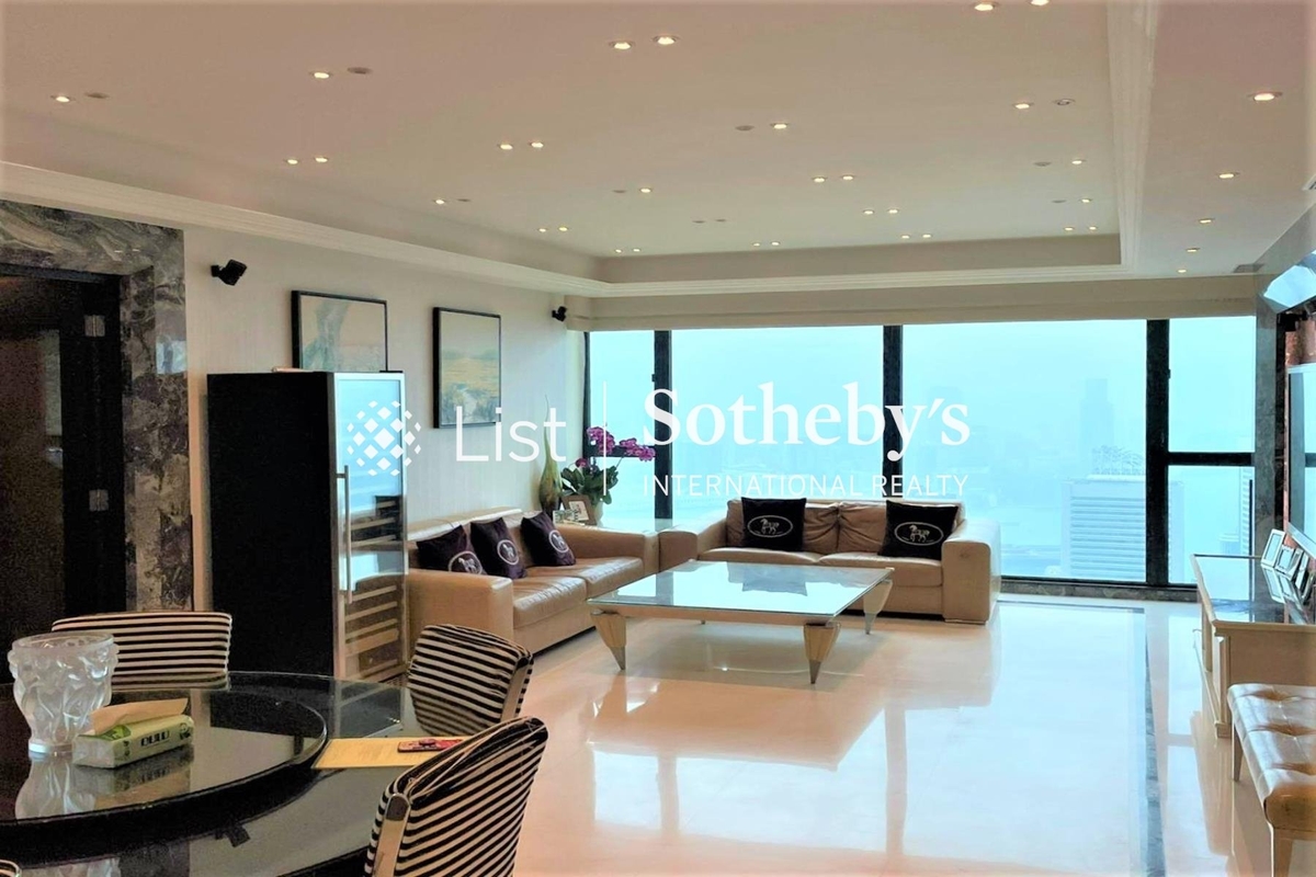 The Harbourview 港景別墅 | Living and Dining Room