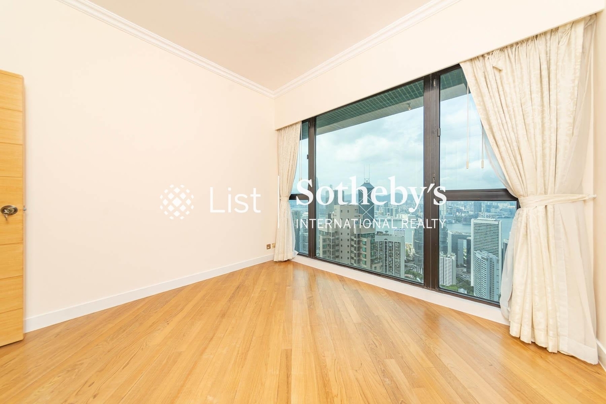 The Harbourview 港景別墅 | Second Bedroom