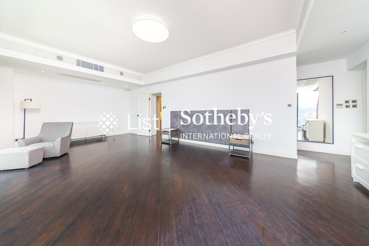 The Harbourview 港景别墅 | Living and Dining Room