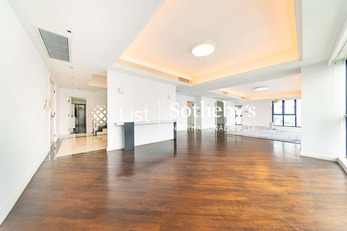 The Harbourview 港景别墅 | Living and Dining Room