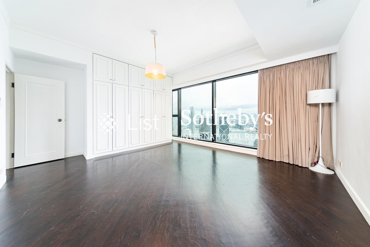 The Harbourview 港景别墅 | Second Bedroom