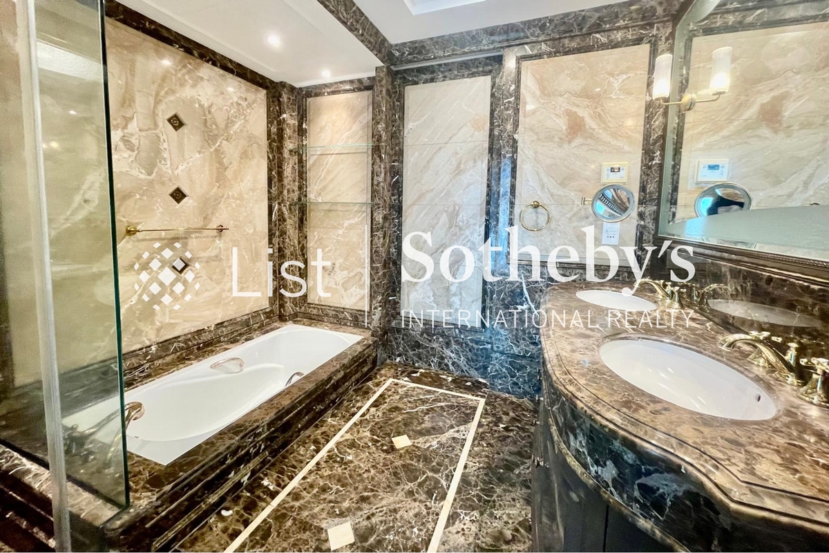 1 Po Shan Road 寶珊道1號 | Master Bathroom