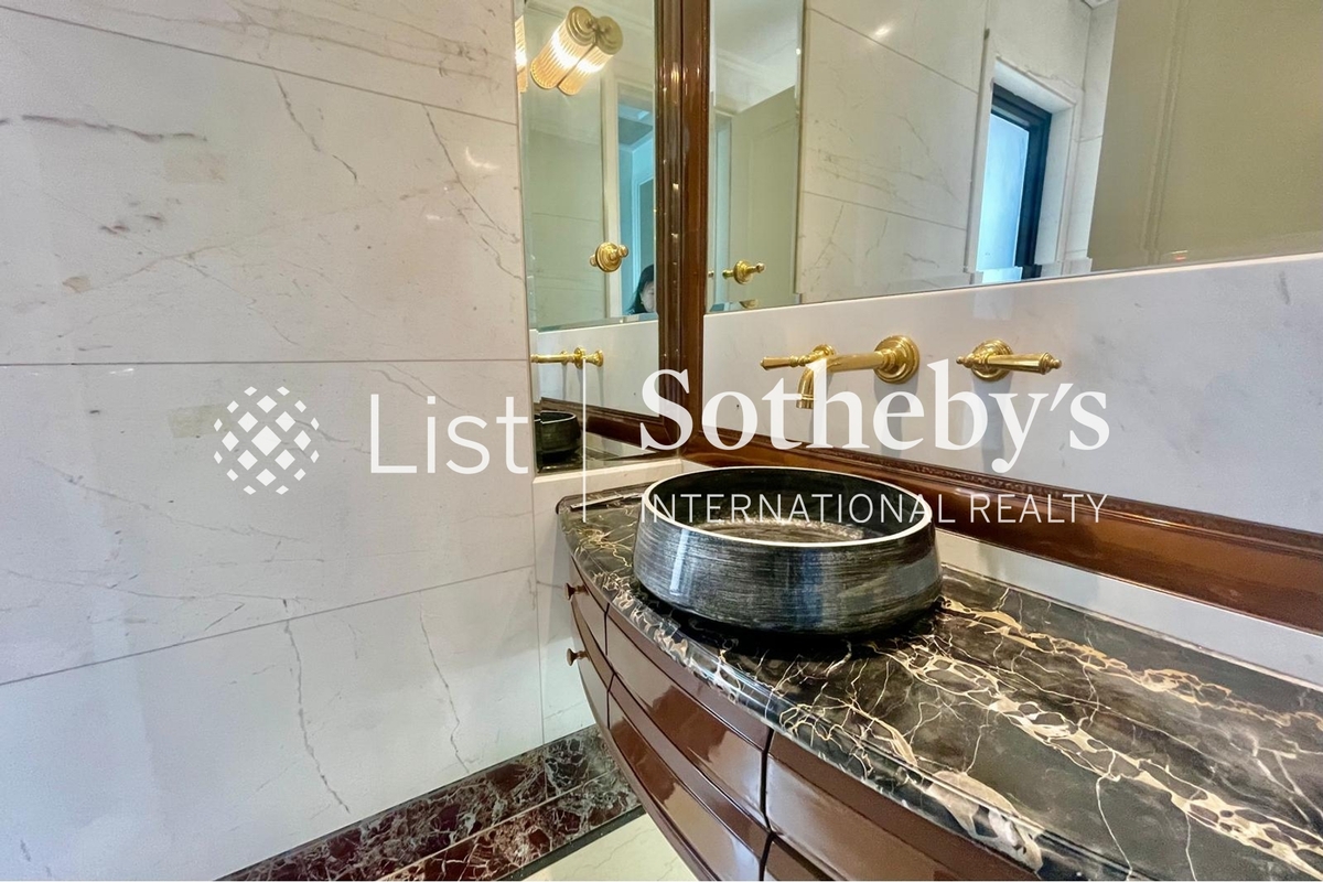 1 Po Shan Road 寶珊道1號 | Guest Powder Room