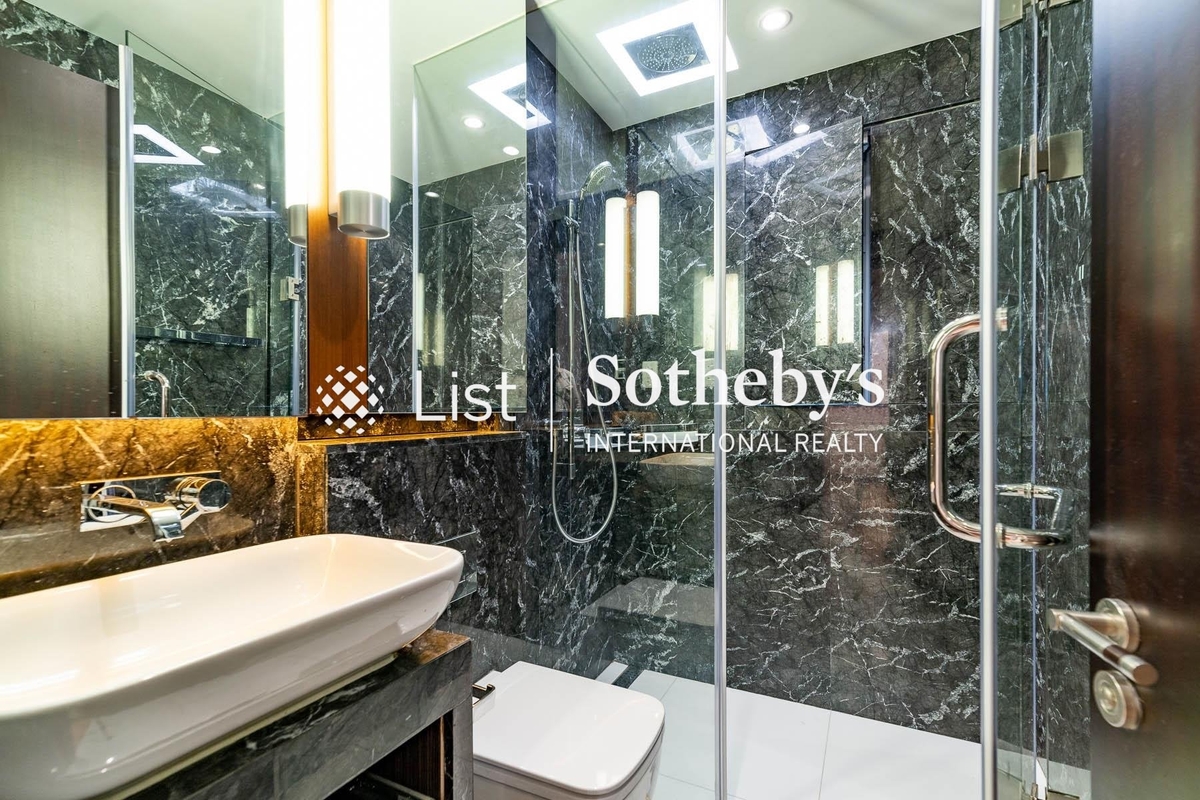 Eva Court 惠苑 | Guest Bathroom