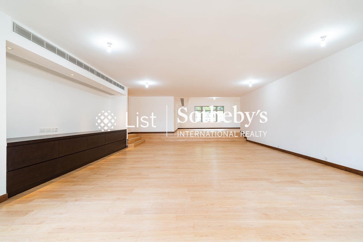 Eva Court 惠苑 | Living and Dining Rooms