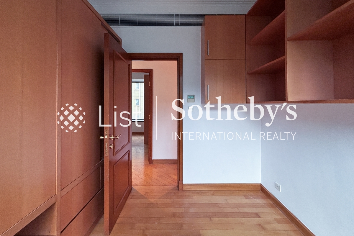 1 Po Shan Road 寶珊道1號 | Second Bedroom