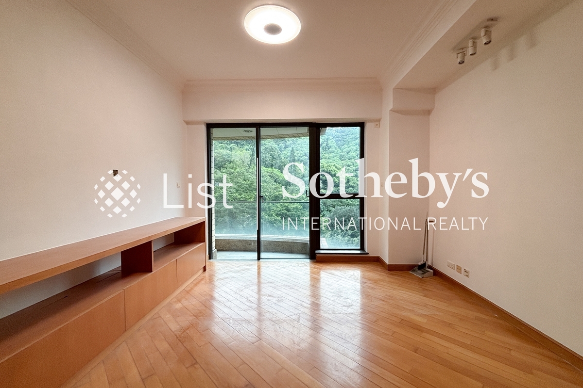 1 Po Shan Road 寶珊道1號 | Living Room
