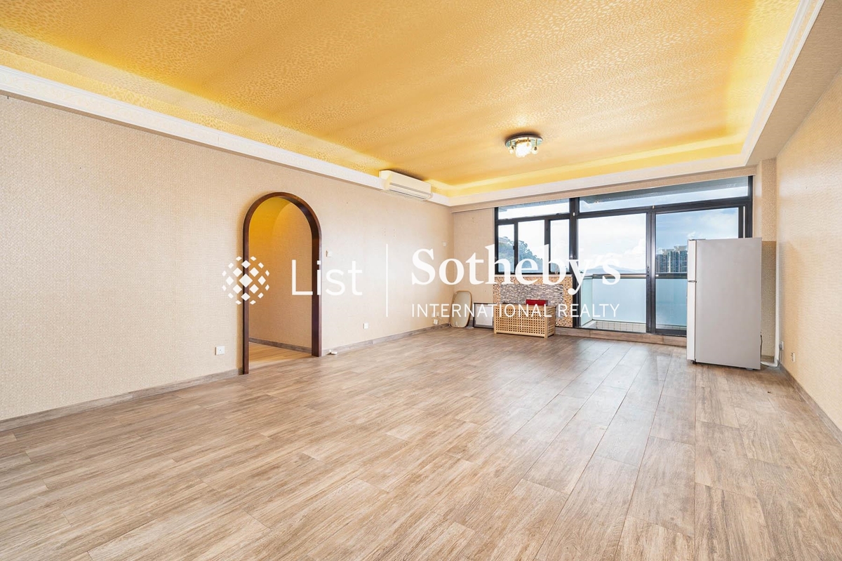 Hatton Place 杏彤苑 | Living and Dining Room