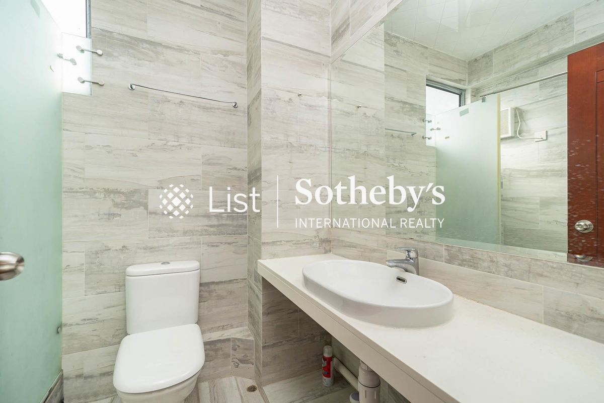 Hatton Place 杏彤苑 | Master Bathroom