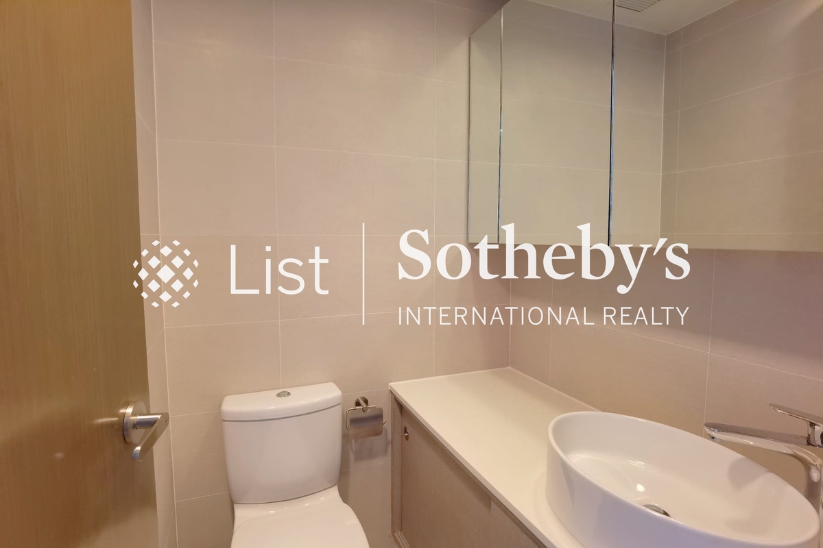 Cameron House 嘉樂苑 | Second En-suite Bathroom