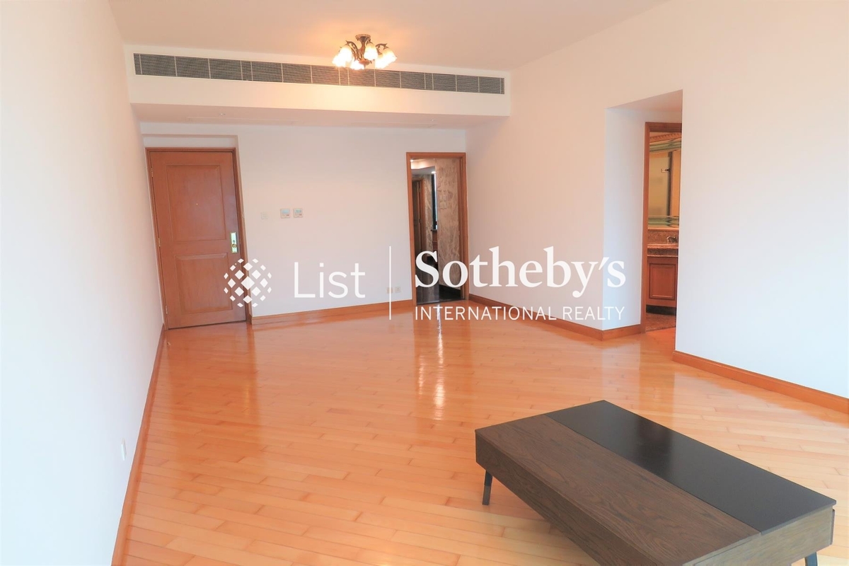 The Leighton Hill 禮頓山 | Living and Dining Room