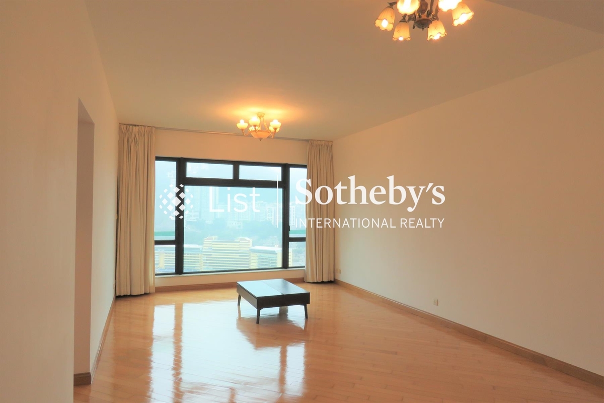 The Leighton Hill 禮頓山 | Living and Dining Room