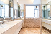 Borrett Mansions 寶德臺 | Master Bathroom