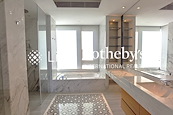 Cluny Park Cluny Park | Master Bathroom