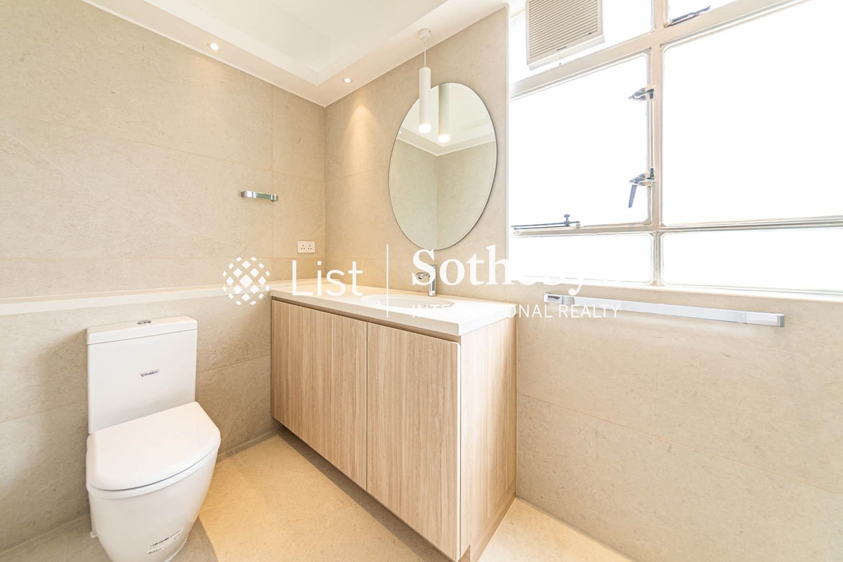 Borrett Mansions 寶德臺 | Master Bathroom