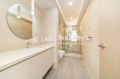 Borrett Mansions 寶德臺 | Guest Bathroom