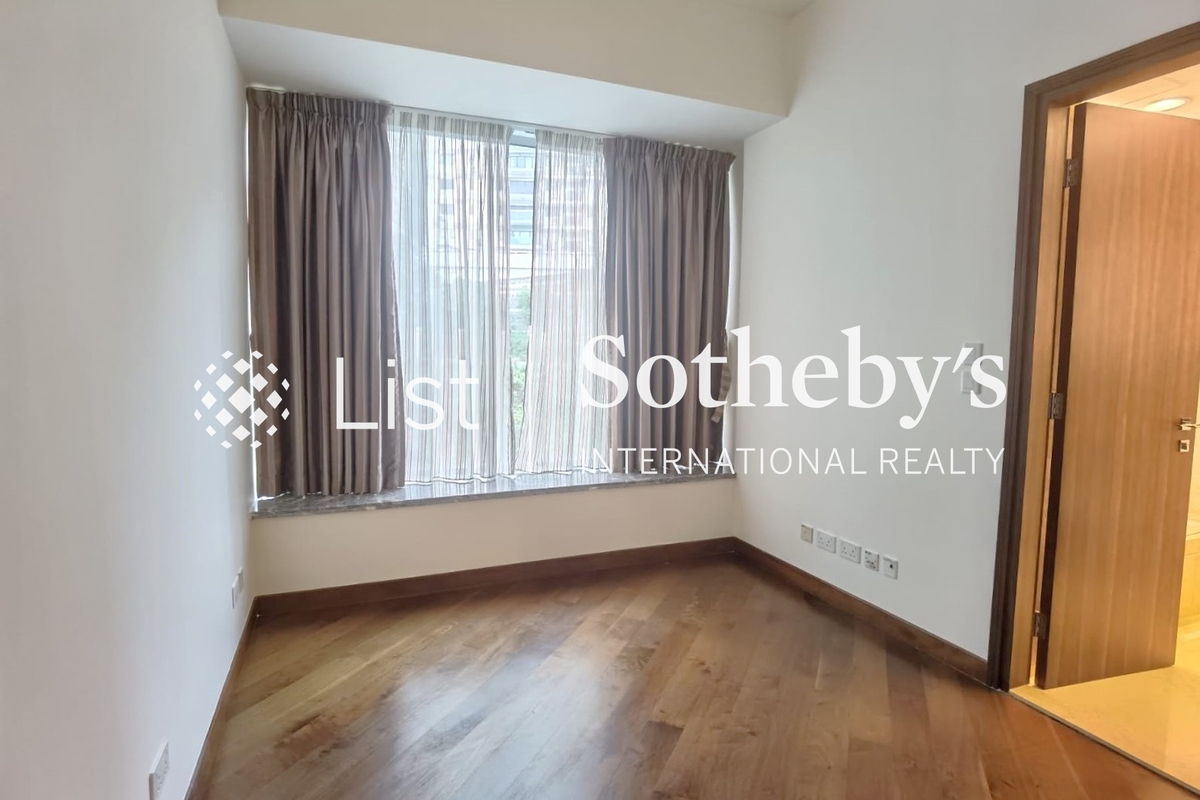 No. 55 Conduit Road 璈珀 | Third En-suite Bedroom