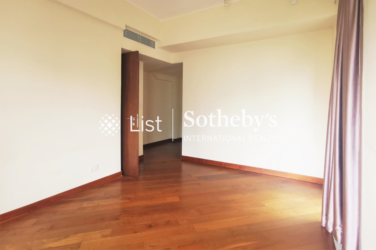 No. 55 Conduit Road 璈珀 | Master Bedroom
