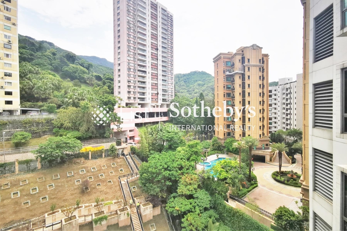 No. 55 Conduit Road 璈珀 | View from Balcony off Living and Dining Room