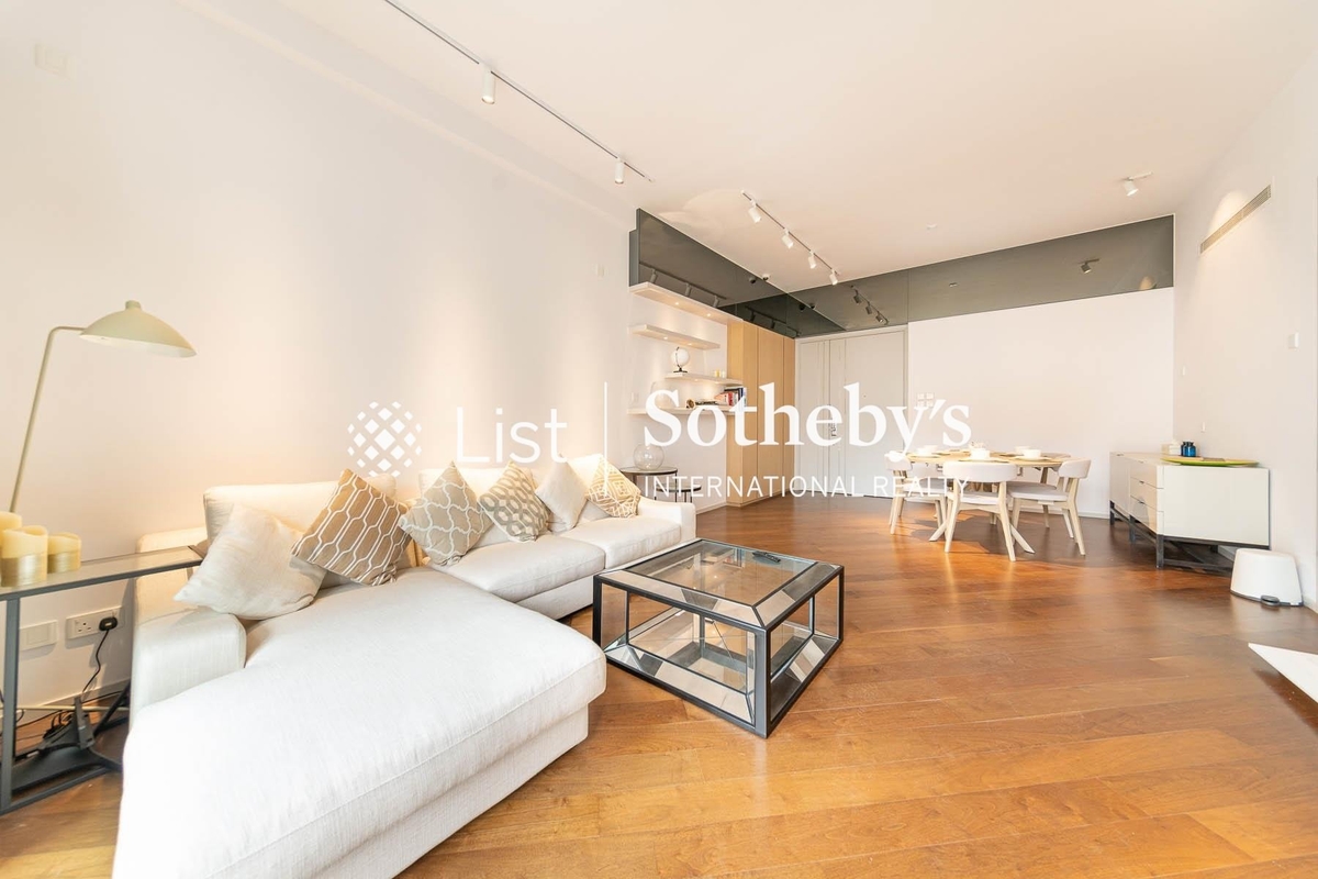 No. 55 Conduit Road 璈珀 | Living and Dining Room