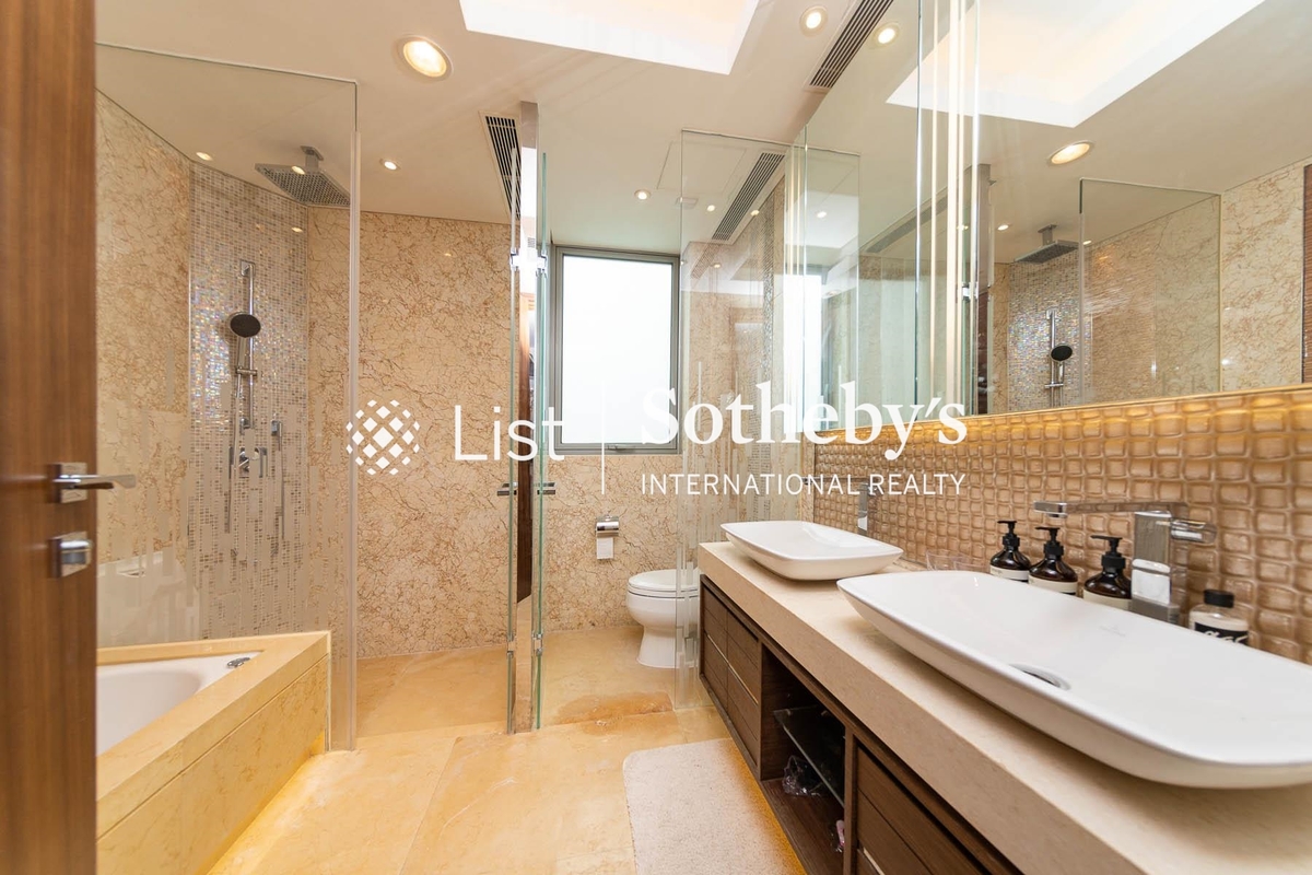 No. 55 Conduit Road 璈珀 | Master Bathroom