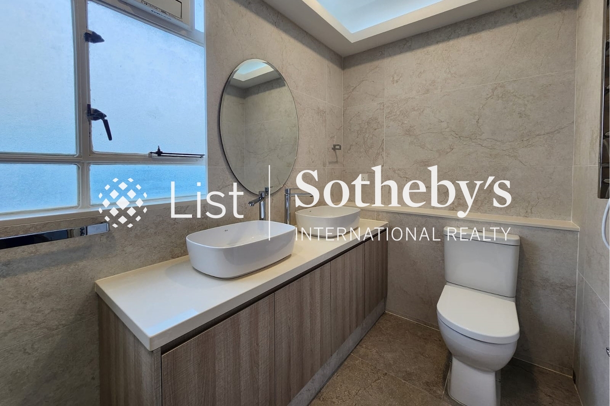 Borrett Mansions 宝德台 | Master Bathroom