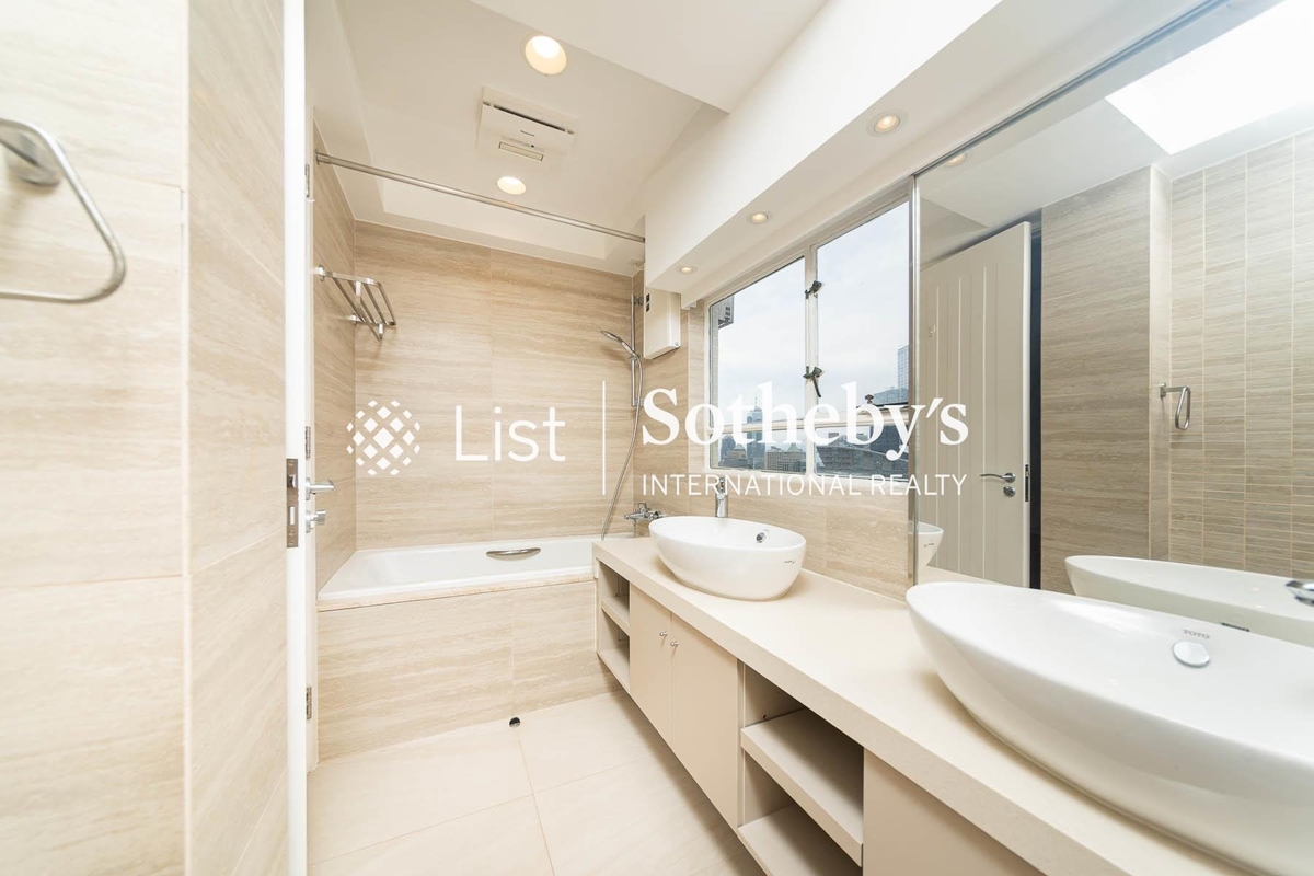 Borrett Mansions 寶德臺 | Master Bathroom