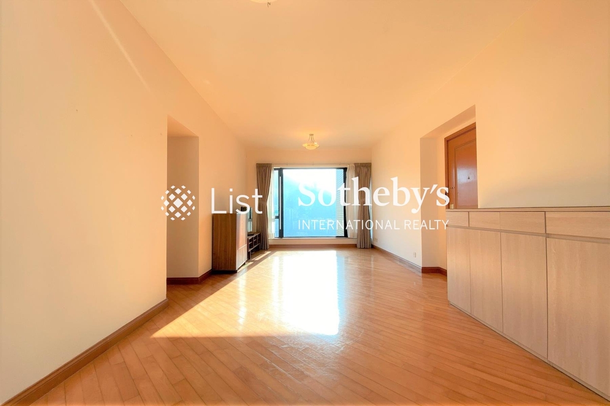 The Leighton Hill 禮頓山 | Living and Dining Room